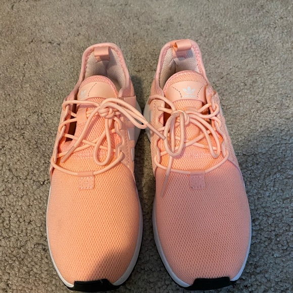 ADIDAS SHOES - Picture 3 of 4